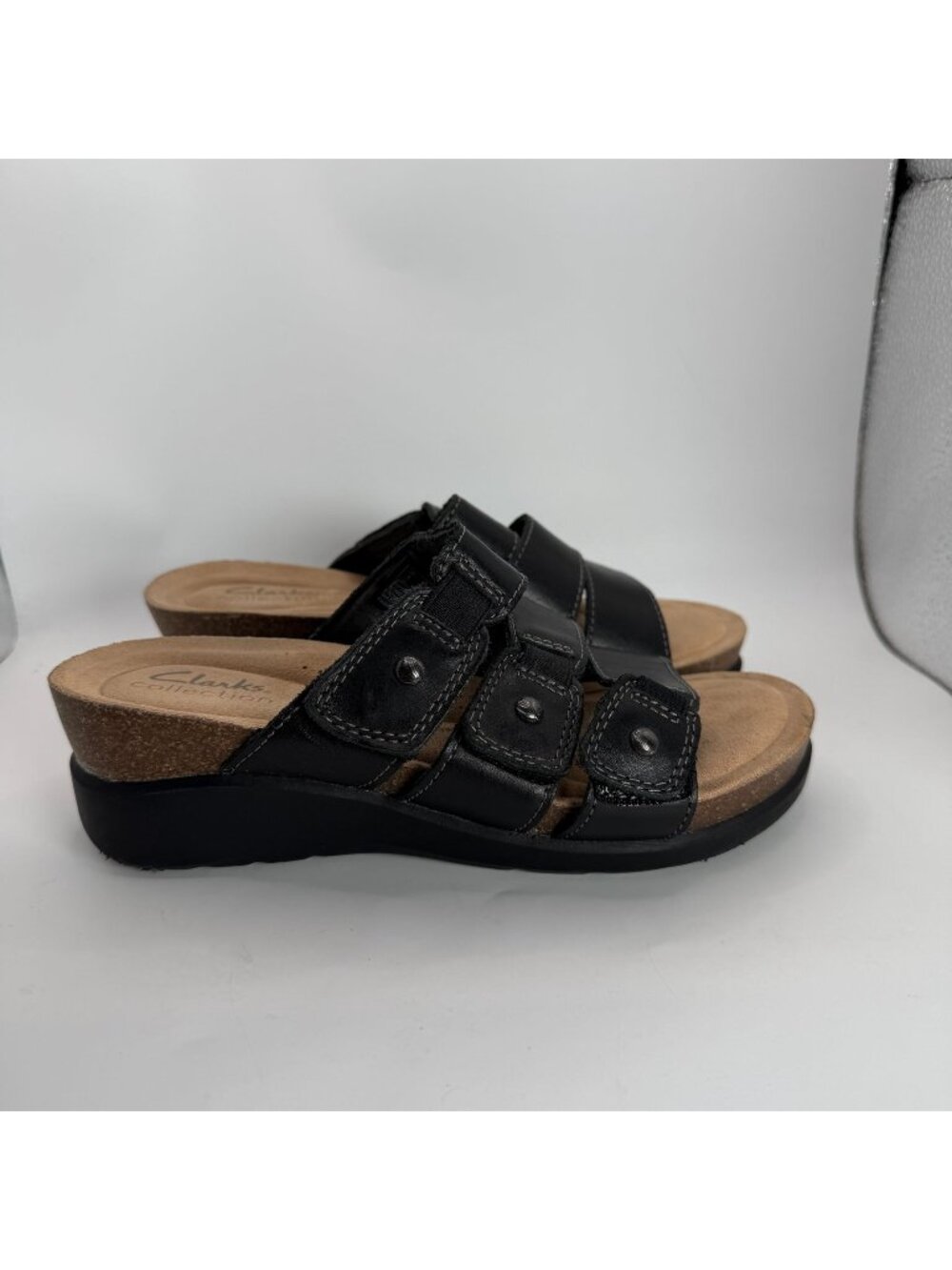 Clarks Collection Womens 5.5 Black Slip-On Sandals Adjustable Straps Cushioned